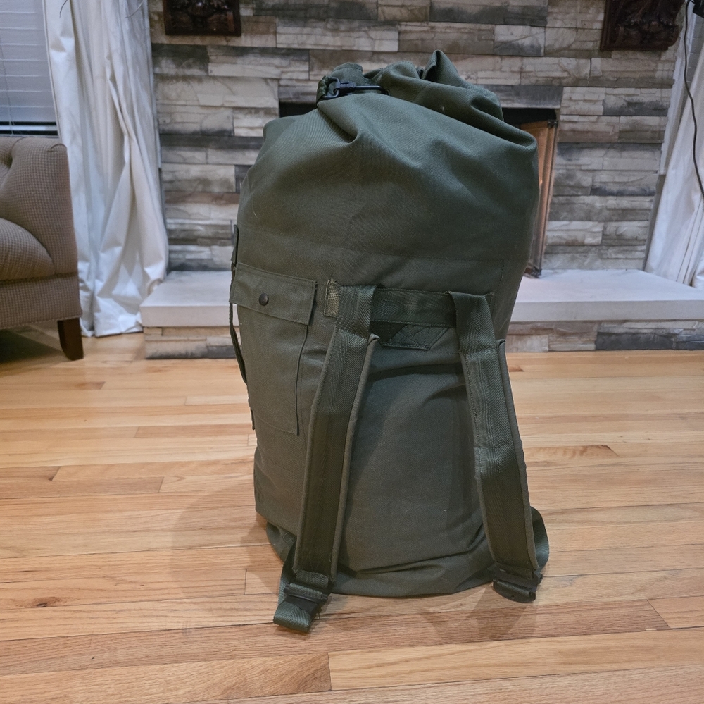 US Military Duffel Bag Nylon with 2 Straps For Backpack Carry 35x21